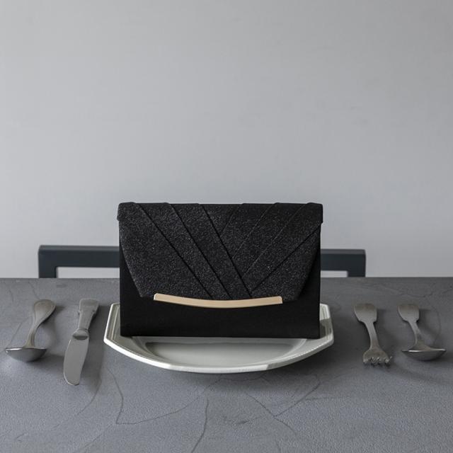 フォルムフォルマ（form forma）/【formformaオリジナル】ラメクラッチバッグ/結婚式/パーティー