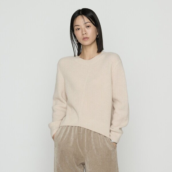 ギャバジン K．T（Gabardine K．T）/〔 +サイズ 〕 ウールタムヤーン  マシュマロニット