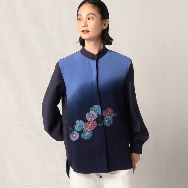 K．T キヨコ タカセ（K．T KIYOKO TAKASE）/ダブルクレープ友禅プリント スタンドカラーシャツ