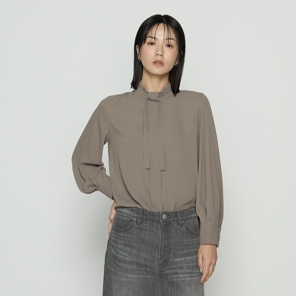 K．T キヨコ タカセ（K．T KIYOKO TAKASE）/マットサテン タイ付 ハイネックブラウス