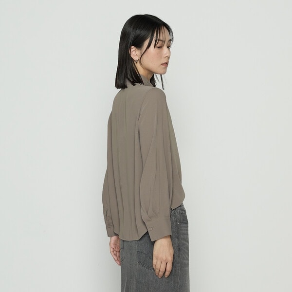 K．T キヨコ タカセ（K．T KIYOKO TAKASE）/マットサテン タイ付 ハイネックブラウス