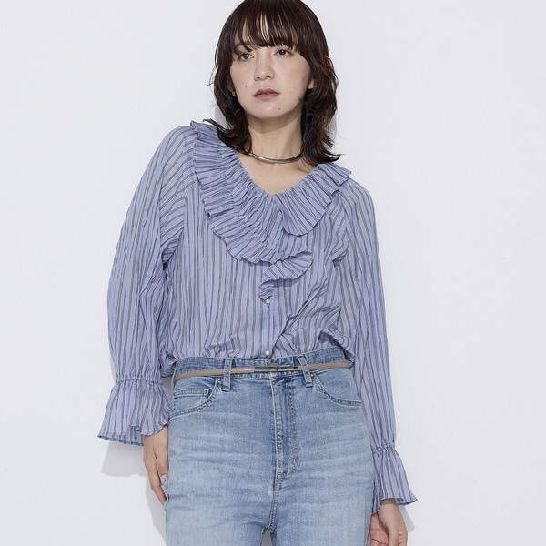 K．T キヨコ タカセ（K．T KIYOKO TAKASE）/シワ加工ストライプ ラッフルシャツブラウス