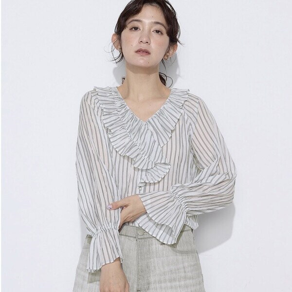 K．T キヨコ タカセ（K．T KIYOKO TAKASE）/シワ加工ストライプ ラッフルシャツブラウス_4
