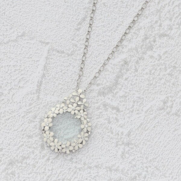 ローラ アシュレイ（LAURA ASHLEY）/ルーペネックレスの通販はau