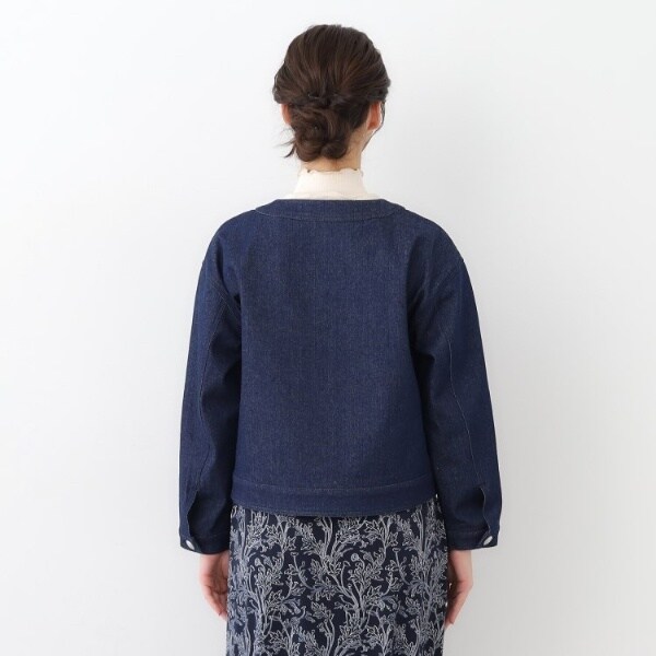 ローラ アシュレイ（LAURA ASHLEY）/【洗えるコットン100ポケット付き】ノーカラーデニムジャケット