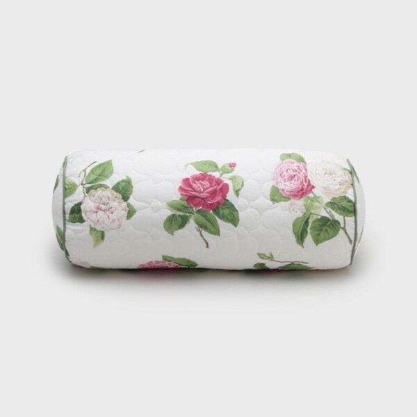 ローラ アシュレイ（LAURA ASHLEY）/カミール柄 キルトボルスターの通販は