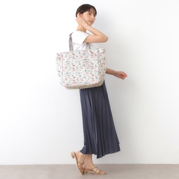 ローラ アシュレイ（LAURA ASHLEY）/【STORY掲載！撥水加工キャリーセット可】ロサ サンクタ柄 トラベル トートバッグ_6