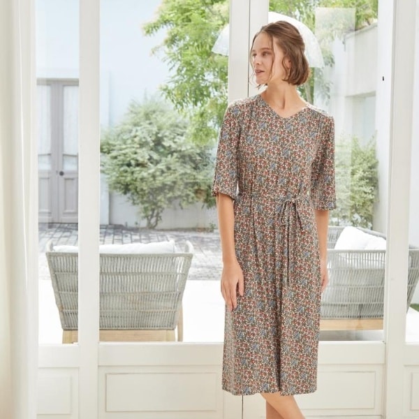 ローラ アシュレイ（LAURA ASHLEY）/【大好評！WEB限定／5分袖／洗える／ジャージ素材／M−LL3サイズ】アイレソン柄ワンピース