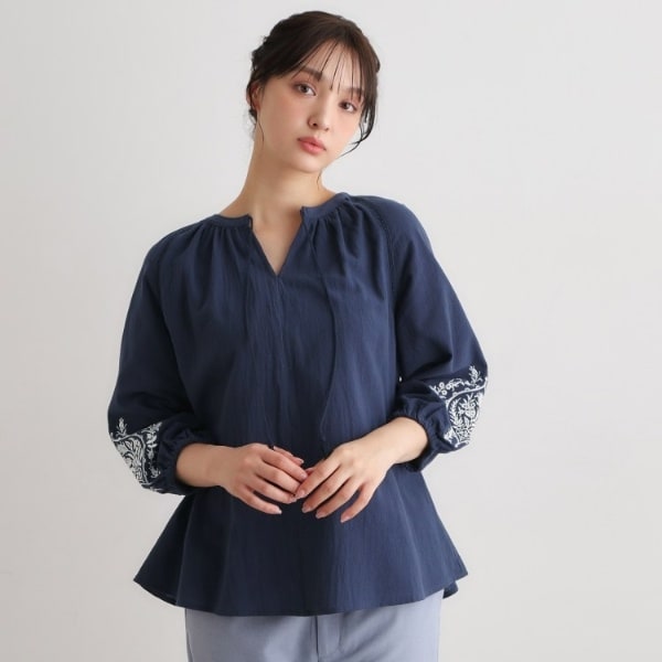 ローラ アシュレイ（LAURA ASHLEY）/【コットン100％／7分袖／4colors】フォスコット ダマスク柄 刺繍ブラウス_3