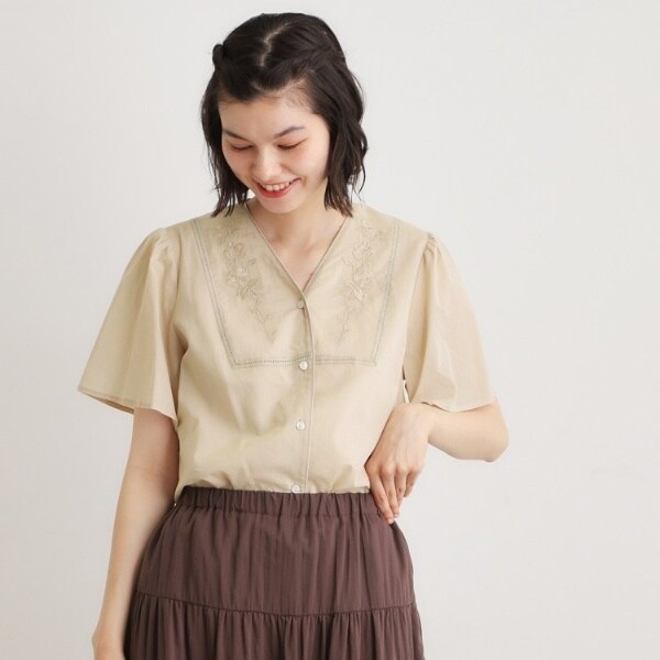 ローラ アシュレイ（LAURA ASHLEY）/【洗える／コットン100％】ヨーク刺繍ブラウス_2
