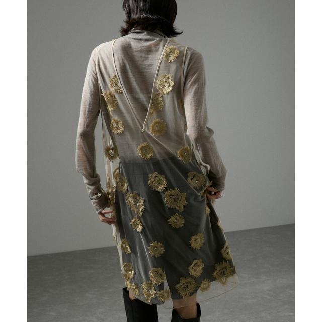 サロン アダム エ ロペ（SALON adam et rope’ ）/【前後2WAY】フラワーエンブロイダリーシアージャンパースカートの通販は 19,140円