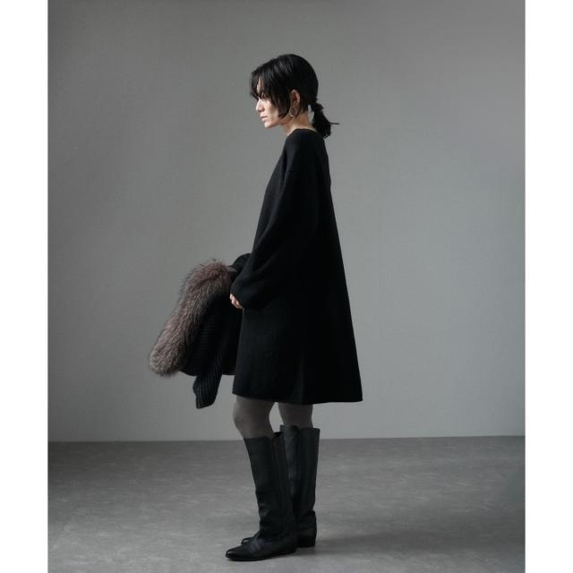 【HERMES】控えめな[H]モチーフ☆ブローチ Au Coeur du Faubourg HERMES】控えめな[H]モチーフ☆Au Coeur du Faubourg ブローチ