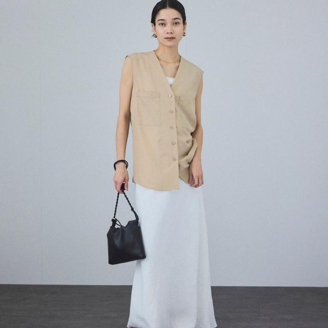 サロン アダム エ ロペ（SALON adam et rope’ ）/[25SS]GENTLE SILKジレ【セットアップ対応】_9