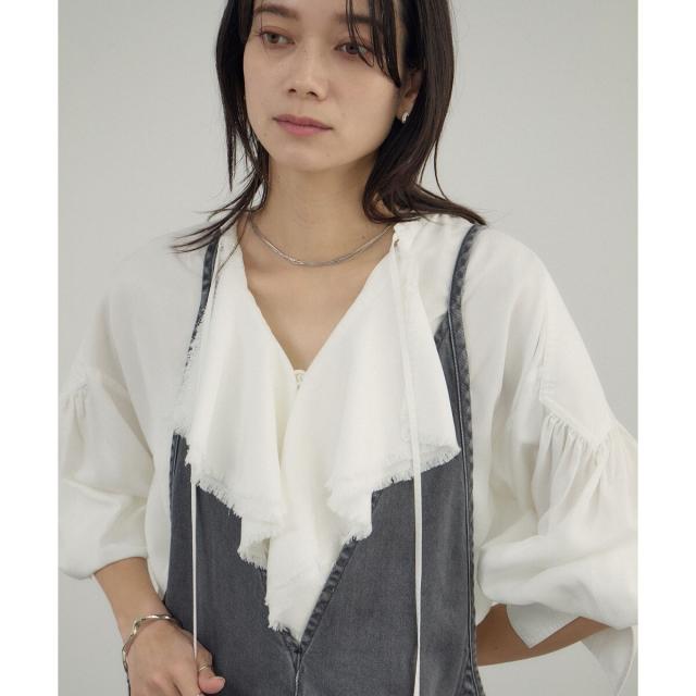 サロン アダム エ ロペ（SALON adam et rope’ ）/デニムライクラッフルフリルブラウス_10