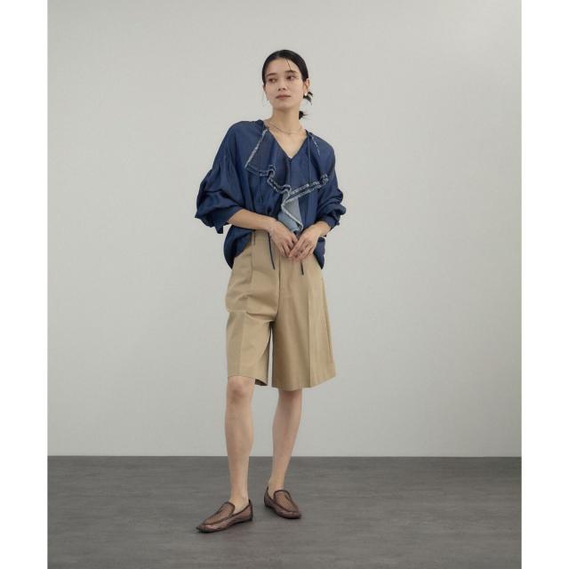 サロン アダム エ ロペ（SALON adam et rope’ ）/デニムライクラッフルフリルブラウス_12