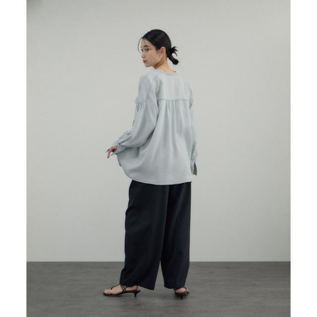 サロン アダム エ ロペ（SALON adam et rope’ ）/デニムライクラッフルフリルブラウス_17