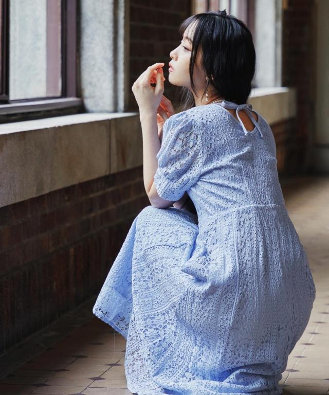 【NEW】ニアナ/ネックリボンストライプレース パーティードレス