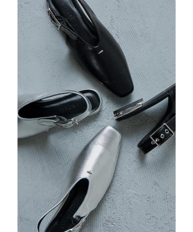 ニアナ（niana）/バックルストラップフラットシューズ