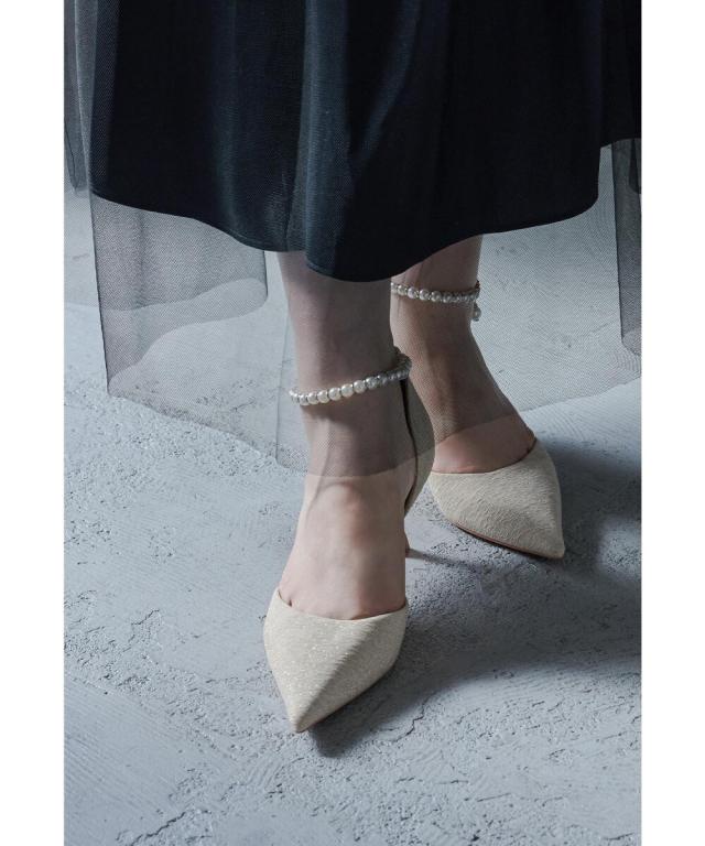 ニアナ（niana）/パールアンクルチャーム付きパンプス