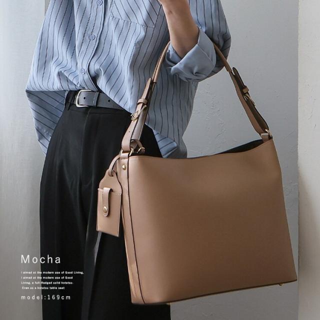 ヴィータフェリーチェ（VitaFelice）/11収納ワンハンドルショルダー