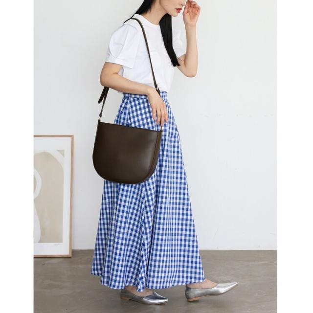 ヴィータフェリーチェ（VitaFelice）/半月型ショルダーバッグ