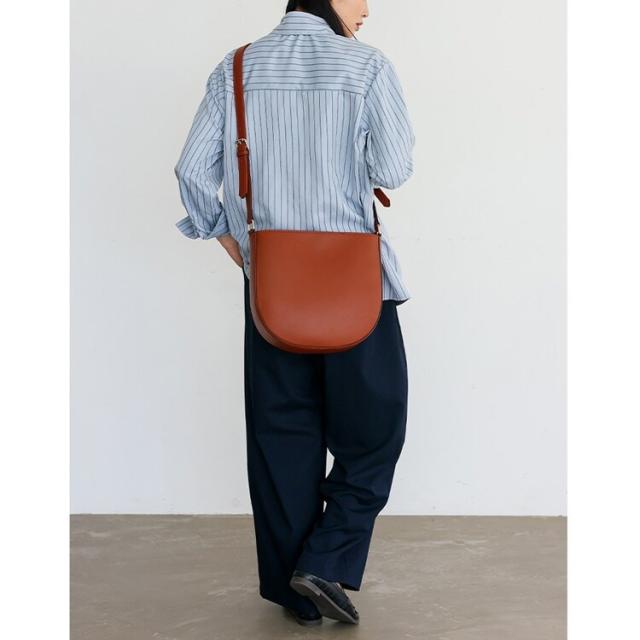 美品 Valdi Tevere ヴァルディ テヴェル ショルダーバッグ ヴィータフェリーチェ（VitaFelice）/ ワンハンドル2way