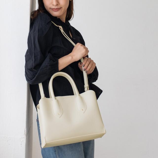 ヴィータフェリーチェ(VitaFelice)/3ルーム2WAYハンドバッグ【Depral/デプラル】※セレモニー向けの通販は ヴィータフェリーチェ(VitaFelice)/3ルーム2WAYハンドバッグ【Depral/デプラル】※セレモニー向けの通販は