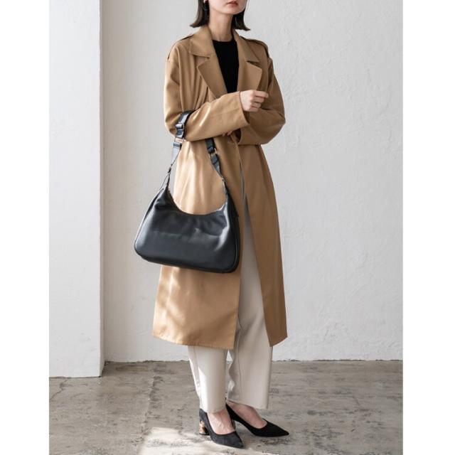 ヴィータフェリーチェ（VitaFelice）/本牛革ハーフムーンショルダー