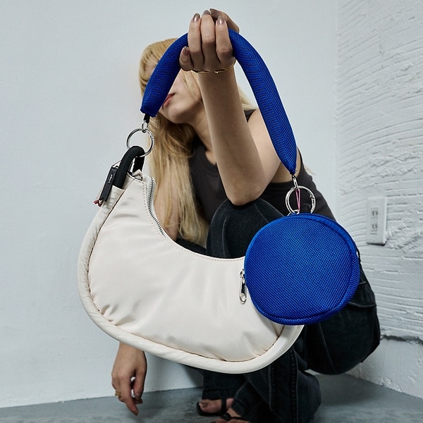 ノミネ（NOMINE）/【cheek】round 2WAY shoulder 2WAY ハーフムーン型