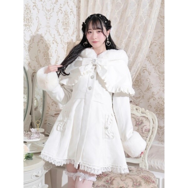 ノエミー（NOEMIE）/ケープフリルドーリーフレアコートの通販はau PAY