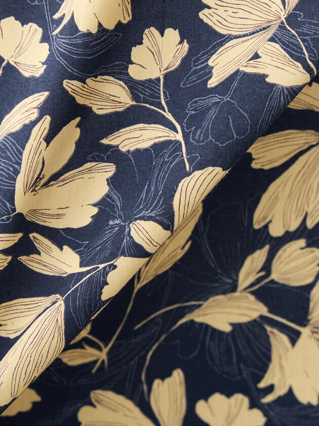 エレメント オブ シンプルライフ（element of SIMPLE LIFE）/ドローイングフラワープリントブラウス エレメント オブ シンプルライフ（element of SIMPLE LIFE