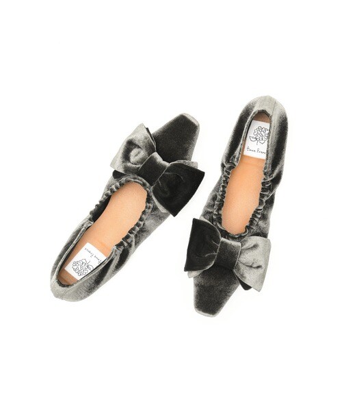 エマフランシス（Emma Francis）/ビッグリボン シャーリング パンプス