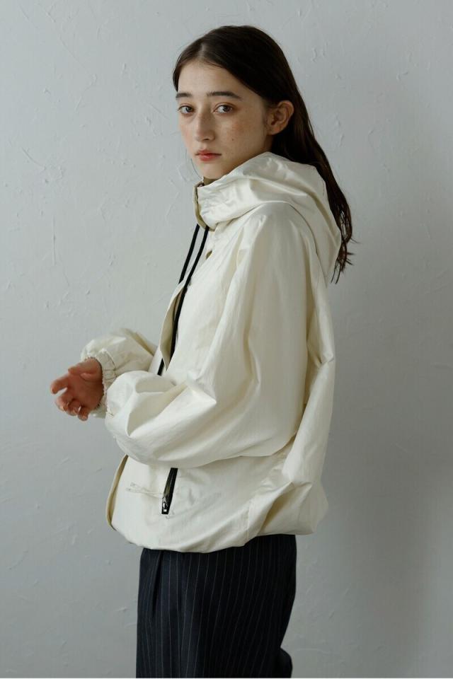 ボンジュールサガン（BONJOUR　SAGAN）/pearl taffeta mountain parka / パールタフタマウンテンパーカーの通販は 5,148円