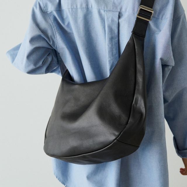 russet ラシットラウンドビッグショルダーバッグ ソフトレザーラウンドビッグショルダーバッグ | russet(ラシット