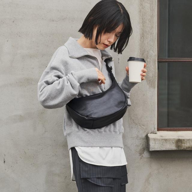 ラシット（russet）/《3/4〜価格改定》ソフトレザーラウンドショルダー