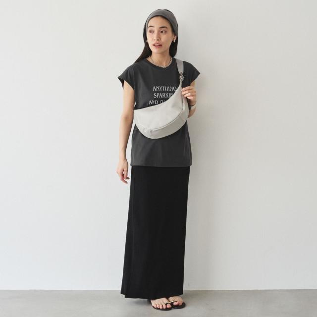 ラシット（russet）/ソフトレザーラウンドショルダーバッグ〈UNISEX