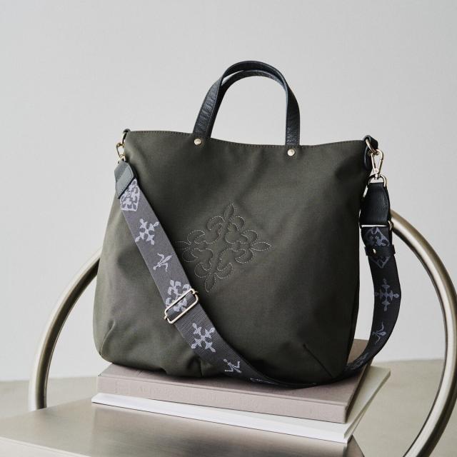 【russet】 A4サイズ対応　2way トートバッグ　コーデュラナイロン 楽天市場】コーデュラナイロン 2WAYトートバッグ russet ラシット