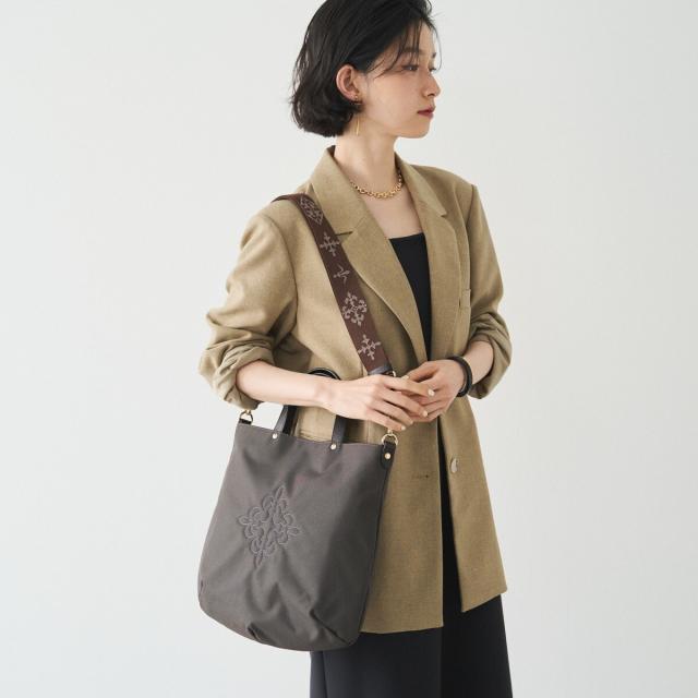 russet スリム2wayショルダーバッグ 美品 スリム2WAYトートバッグ <ナイロン> | russet(ラシット)レディース