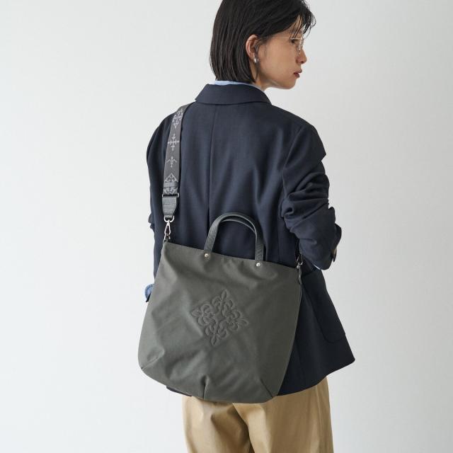 ラシット（russet）/スリム2WAYトートバッグ ＜コーデュラナイロン