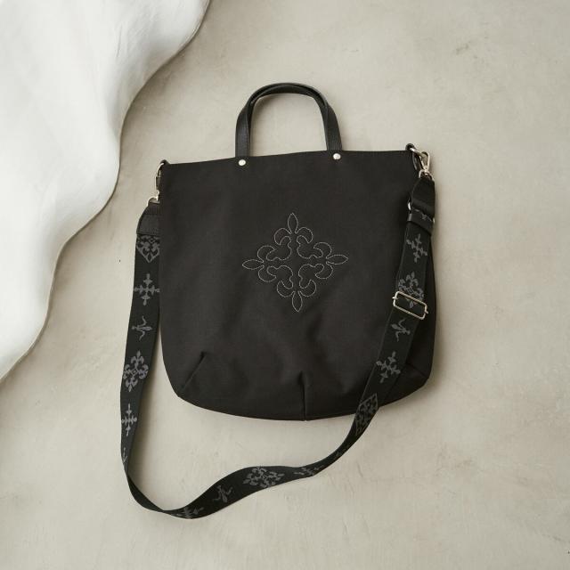 ラシット（russet）/スリム2WAYトートバッグ ＜コーデュラナイロン