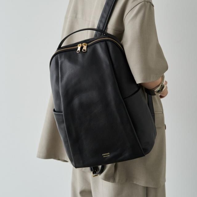 [超美品]russetラシットリュック　バックパック ラシット（russet）/【2024AW】＜背面メッシュ仕様＞レザー