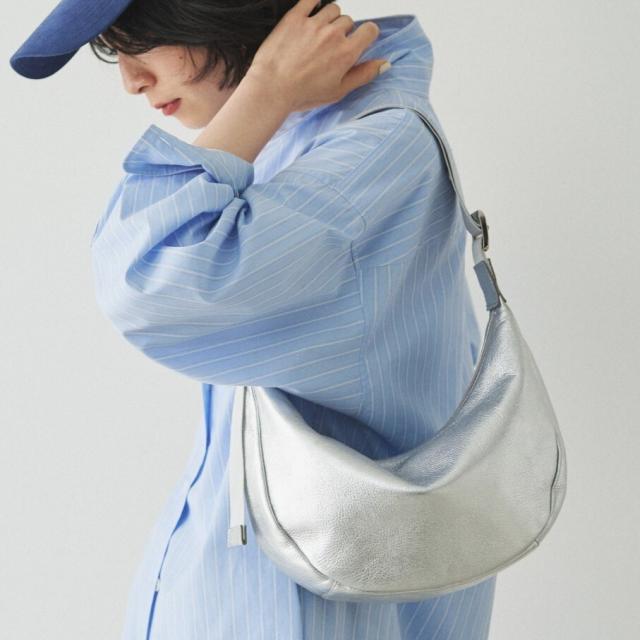 ラシット（russet）/ソフトレザーラウンドショルダーバッグ【シルバー