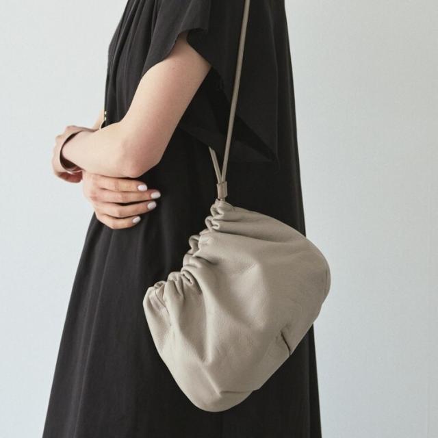 ラシット（russet）/レザー巾着4WAYショルダーバッグ(CE−1454)の通販