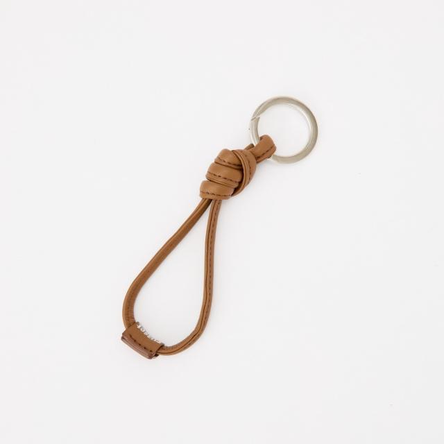 ラシット（russet）/《chi企画》レザーキーリング(CE−1455)の通販はau
