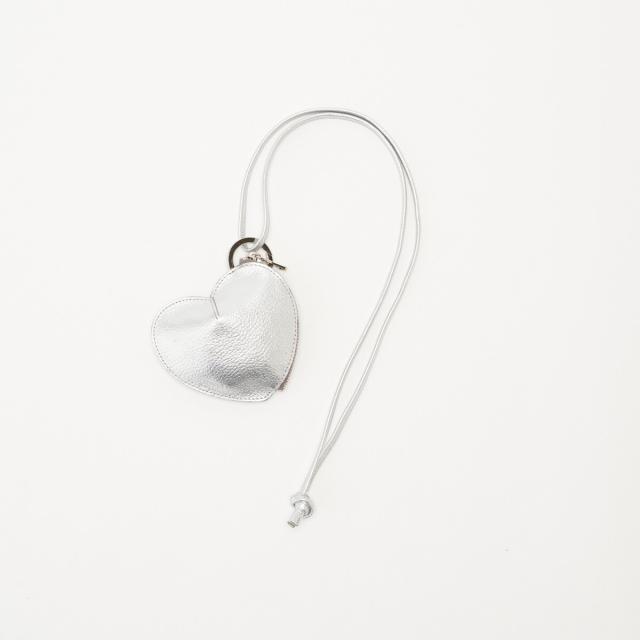 【最終価格】russet シルバー ハート型チャーム 楽天市場】レザーハートチャーム russet ラシット ファッション