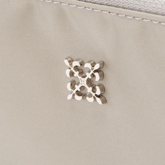 ラシット（russet）/カラビナ付きスクエアフラットポーチ(Z−207)の