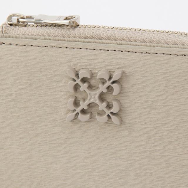 ラシット（russet）/【2025SS新作】［水シボレザー］モノグラムプレートハーフウォレット(SO−419)の通販は