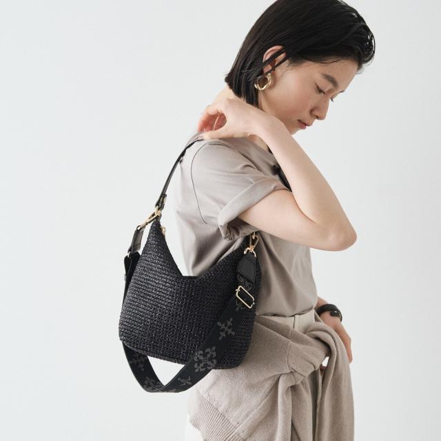 【新品・正規品・タグ付き】カゴシンプルショルダーバッグ（CE-1552）Gray 新品・正規品・タグ付き】カゴシンプルショルダーバッグ（CE