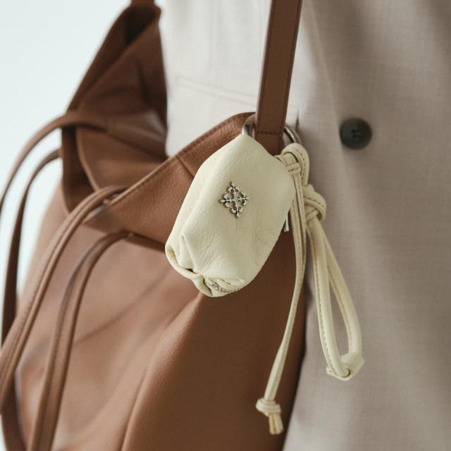 ラシット（russet）/カラビナ付き レザーミニポーチ型チャーム(Z−220) ラシット（russet）/カラビナ付き レザーミニポーチ型チャーム(Z−220