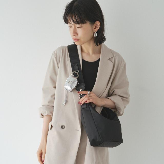 russet ラシット カラビナ付き レザーミニポーチ型チャーム ブラック russet（ラシット） チャーム カラビナ付き レザーミニポーチ型